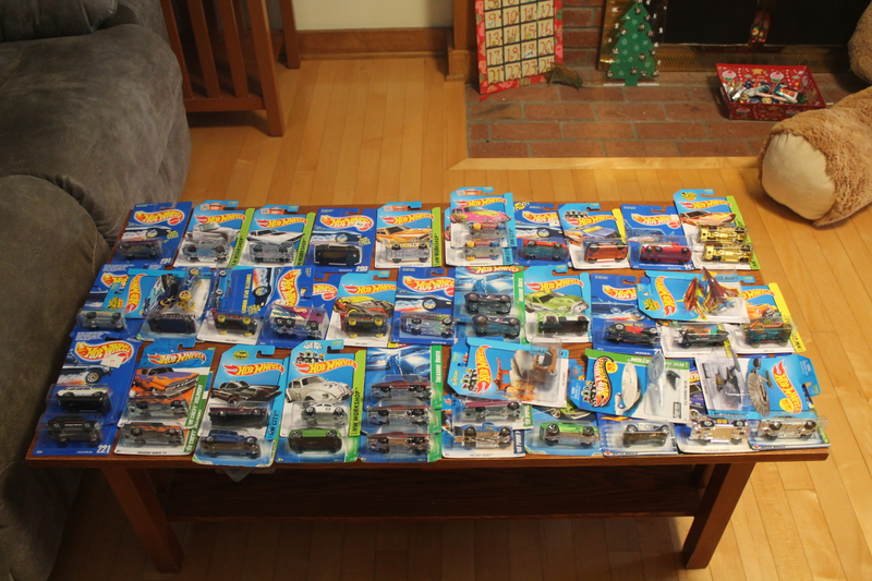 Illustration for article titled Enormous Die-Cast Collection - Box 3 - Hot Wheels